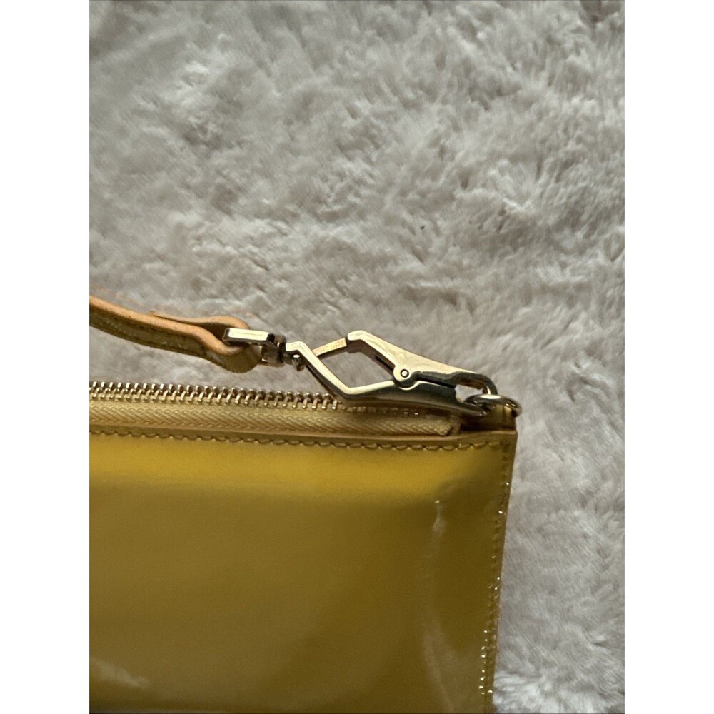 Burberry Yellow Handbag - Picture 5 of 7